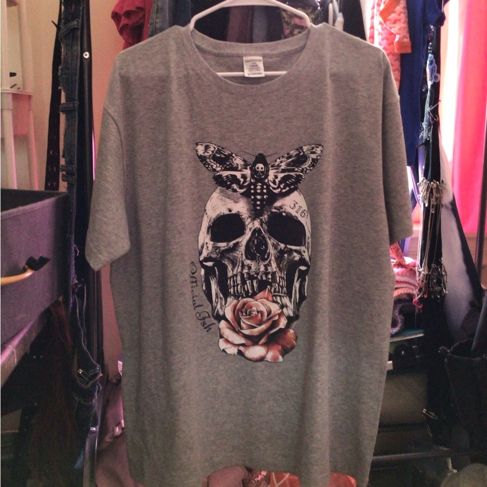 Gray Graphic Skull T-Shirt